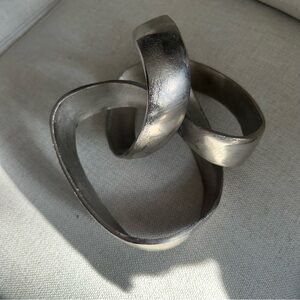 Modern Sculptural Decor